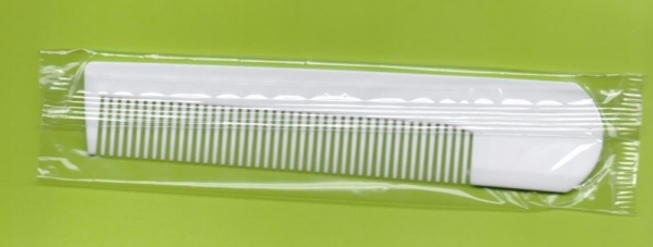 Einmalkamm, weiß, unbedruckt, in Blister hygienisch verpackt